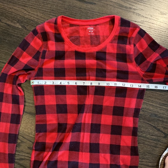 Old Navy Buffalo Check Red Black Waffle Knit Long Sleeve T Shirt Medium M EUC - Picture 4 of 6